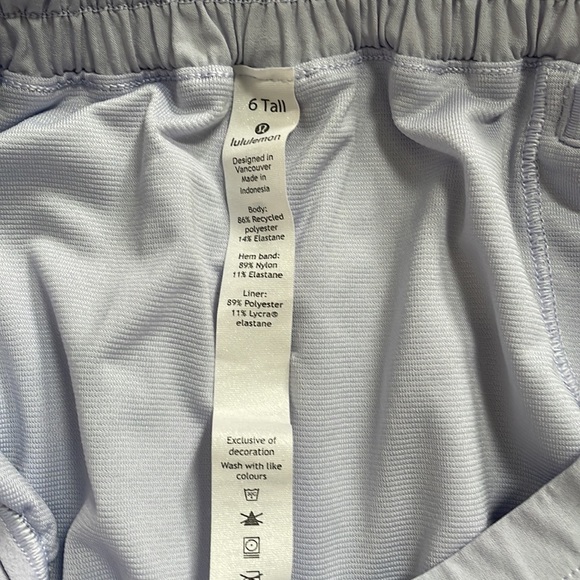 Hotty Hot Low-Rise Lined Short 4" Serene Blue EUC Size 6 no rips tears or stains - Picture 6 of 11